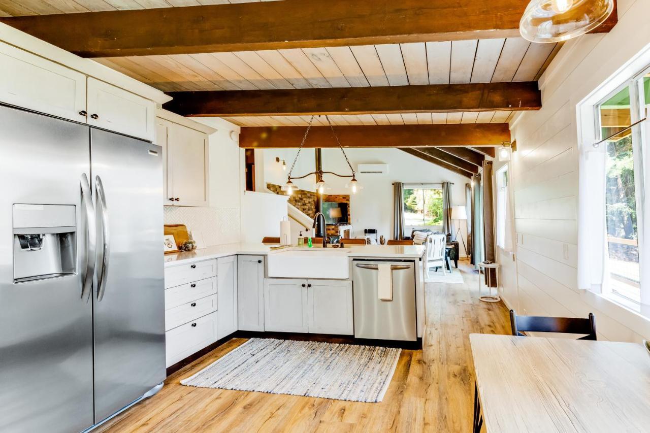 Tall Cedars Cabin By The Water Eastsound المظهر الخارجي الصورة