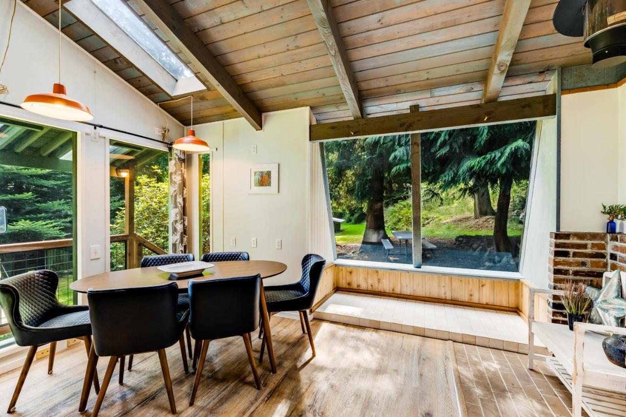Tall Cedars Cabin By The Water Eastsound المظهر الخارجي الصورة